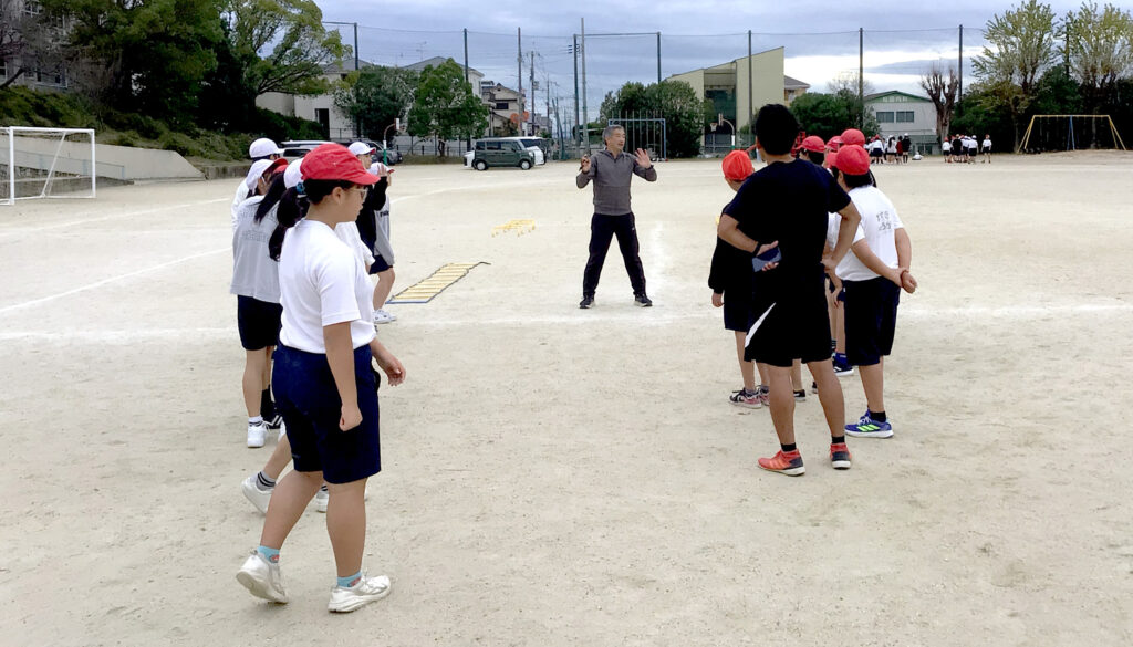 京都府八幡市立くすのき小学校での出前授業 陸上教室 Vol.2